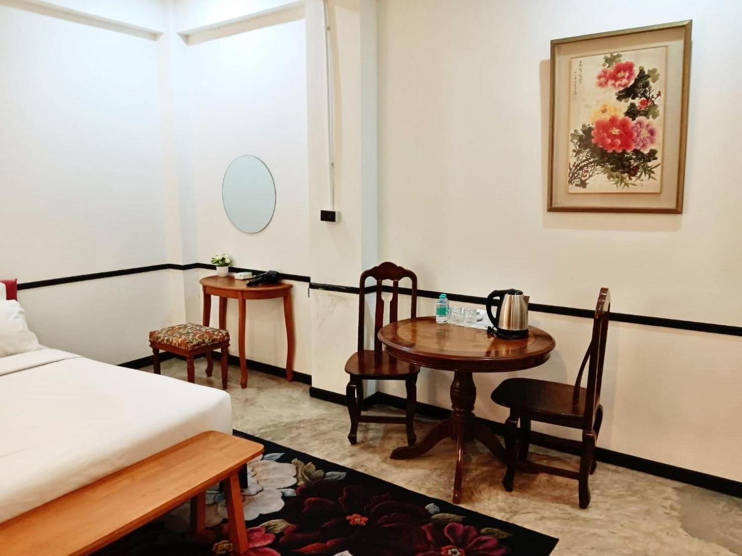 The Character Yaowarat V เดอะ คาแรคเตอร์ เยาวราช 3 Apartman Bangkok Kültér fotó